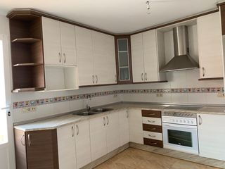 VENTA DE PISO RECIEN PINTADO EN SAN CLEMENTE