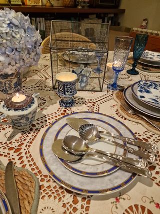 Vajilla Bohemia Porcelana Azul y Oro