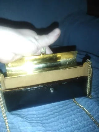 Bolso de fiesta cofre vintage negro y dorado