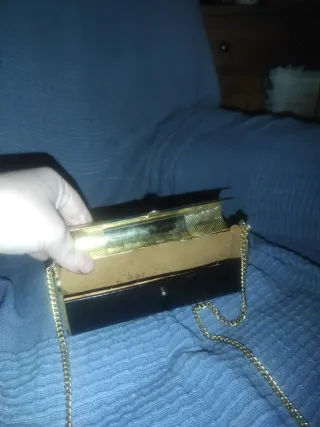 Bolso de fiesta cofre vintage negro y dorado