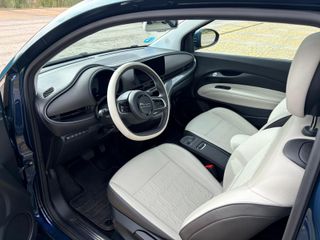 Fiat 500e La Prima 320KM 118CV