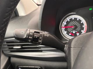 Hyundai i20 1.0 TGDI 74kW (100CV) 48V Essence