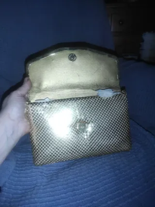 Bolso de fiesta metal dorado