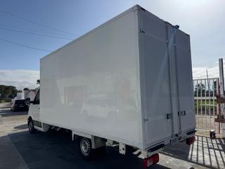 Volkswagen Crafter 07/2018 Camion Caja cerrada