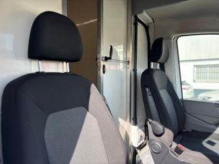 Volkswagen Crafter 07/2018 Camion Caja cerrada