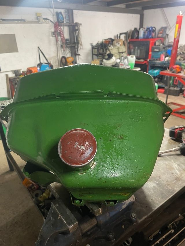 Depósito combustible john deere