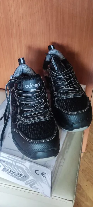 Zapatos de seguridad Adeepi negros premium nuevos