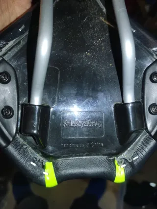 Asiento de Bicicleta Negro y Verde