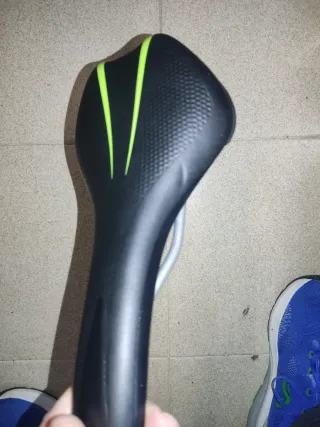 Asiento de Bicicleta Negro y Verde