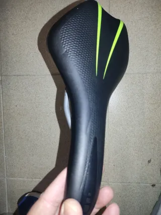 Asiento de Bicicleta Negro y Verde