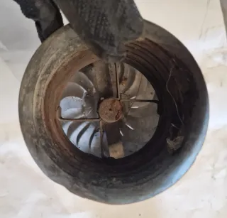 Sombrerete extractor giratorio metálico