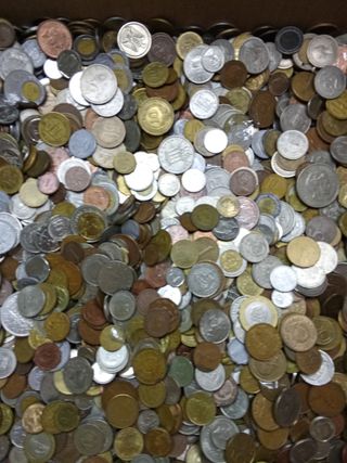 2 kilos y 200 Monedas Extranjeras