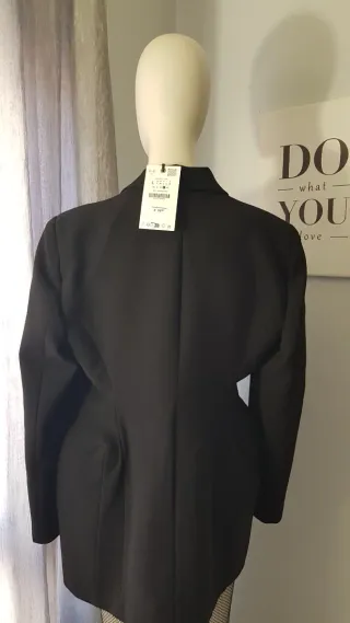 Blazer Zara Talla M Negro Nuevo con etiqueta