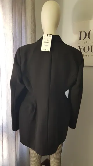 Blazer Zara Talla M Negro Nuevo con etiqueta