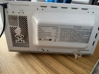 Microondas blanco ARTROM