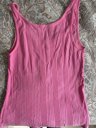 Camiseta rosa tirantes con botones