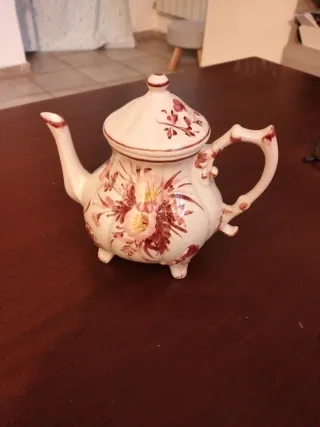 Teiera in ceramica decorata vintage