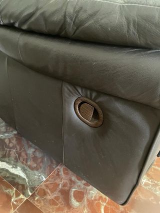 Conjunto de dos sofás de piel relax.