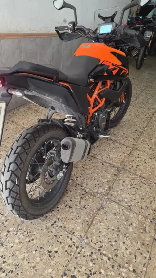 KTM 390 Adventure Naranja/Negra