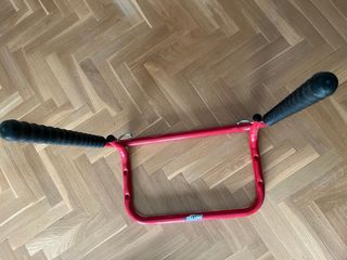 Soporte para bicicleta rojo