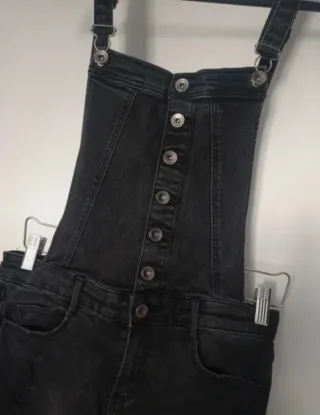 Mono vaquero negro Stradivarius