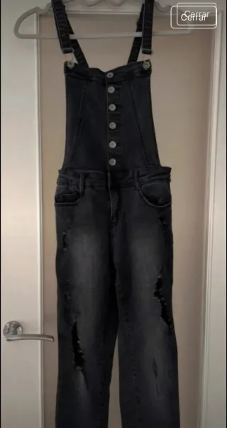 Mono vaquero negro Stradivarius