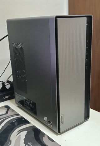 PC Gaming Lenovo Ryzen 7 4700G Radeon Vega