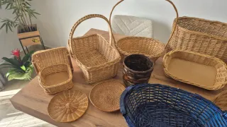 Lote cestas mimbre y madera