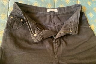 Pantalón vaquero negro