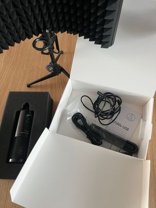 Kit Micrófono Audio-Technica + Audibax pantalla