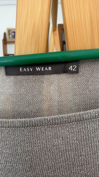 Jersey básico de punto fino gris con brillo