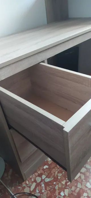 Mueble escritorio desmontable