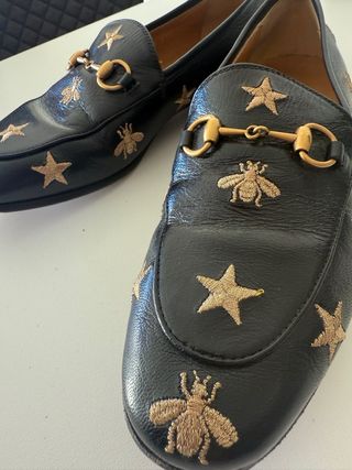 Mocasines Gucci Negros con Abejas y Estrellas