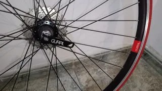 Rueda trasera + cubierta rodillo + casete 10v