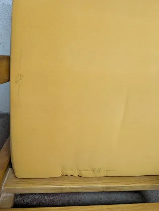 Sillón de madera maciza