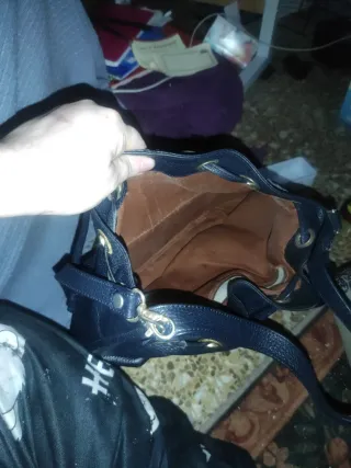 Bolso de cuero negro