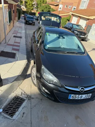 Opel Astra 2015