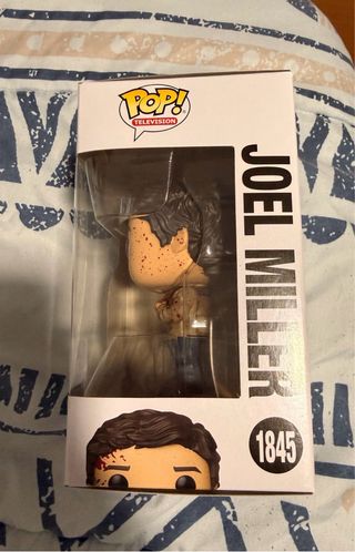 Joel Miller The Last Of Us Funko Pop 1845 (bloody)