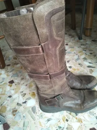 Stivali Nero Giardini in cuoio marrone