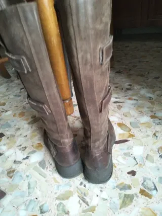 Stivali Nero Giardini in cuoio marrone