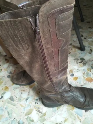 Stivali Nero Giardini in cuoio marrone