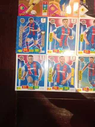 Lote 21 cartas fútbol Levante UD Adrenalyn