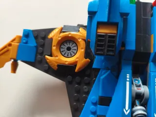 Nave Lego Ninjago Azul y Dorada