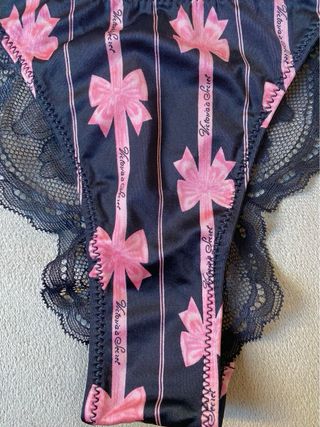 Conjunto lencería Victoria’s Secret lazos