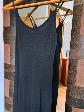 Vestido largo tirantes negro