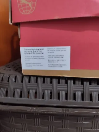 Scarpe da ginnastica Puma bianche e beige