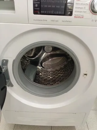 Lavadora con secadora marca Bosch 7/4kg 1400rpm