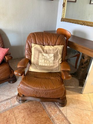 Sofá y sillones de piel