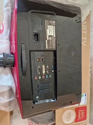 TV LG 19 pulgadas Flatron M197WDP Negro/Rojo