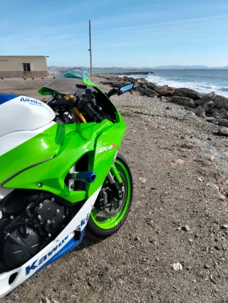 Kawasaki ZX6R 2024 Edición 40 Aniversario